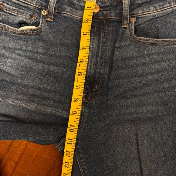 American Eagle Mom Jeans | Dark Wash Distressed | Size 6 | VGUC - Picture 7 of 9